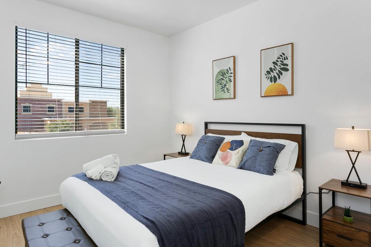 Cozysuites Glendale By The Stadium With Pool 06 Bagian luar foto
