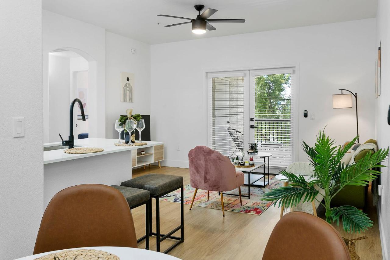 Cozysuites Glendale By The Stadium With Pool 06 Bagian luar foto